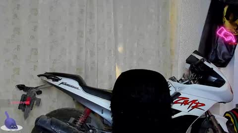 Snapshot of kaledd_musclee chatting on December 2024 01:17:01 PM Kaledd musclees room Master online show from December 2024 01:17:01 PM