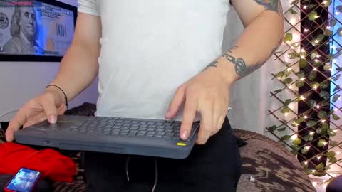 Snapshot of kaledd_musclee chatting on January 2025 10:06:02 AM Kaledd musclees room Master online show from January 2025 10:06:02 AM