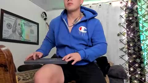 Snapshot of kaledd_musclee chatting on February 2025 11:43:02 AM Kaledd musclees room Master online show from February 2025 11:43:02 AM