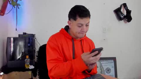 Snapshot of kaledd_musclee chatting on February 2025 12:52:02 PM Kaledd musclees room Master online show from February 2025 12:52:02 PM