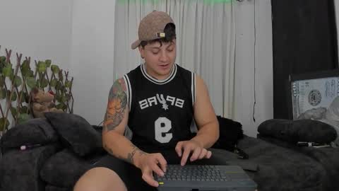 Snapshot of kaledd_musclee chatting on October 2025 05:19:01 AM Kaledd musclees room Master online show from October 2025 05:19:01 AM