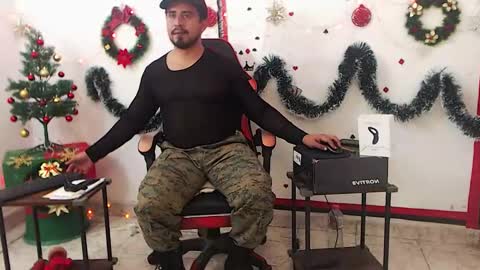 Kaleth online show from November 2025 11:36:02 PM