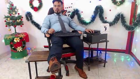 Kaleth online show from November 2025 01:45:02 PM