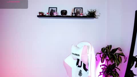 Kali Ka Please help me with your thumbs up its important   dont forget my birthday on October 26 online show from September 2025 06:02:01 PM