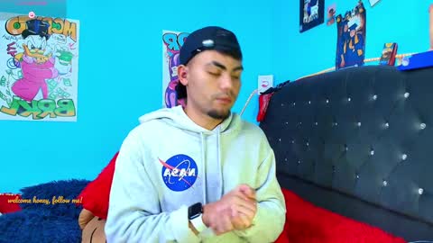 K A L I online show from February 2025 06:37:01 AM