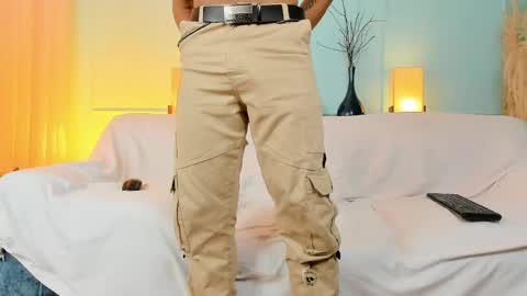 kall_ell_ online show from April 2026 04:07:02 AM