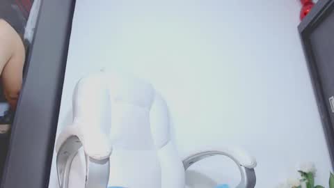 Hannah online show from October 2025 02:55:02 AM