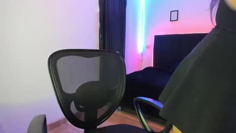 Snapshot of kamala_khan_tx chatting on February 2026 02:59:02 PM Online 800 to 1400 online show from February 2026 02:59:02 PM