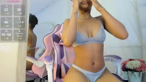 Snapshot of kamila_arias chatting on December 2024 07:04:02 PM online show from December 2024 07:04:02 PM