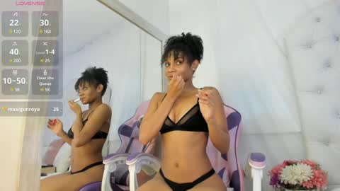 Snapshot of kamila_arias chatting on December 2024 07:29:02 PM online show from December 2024 07:29:02 PM
