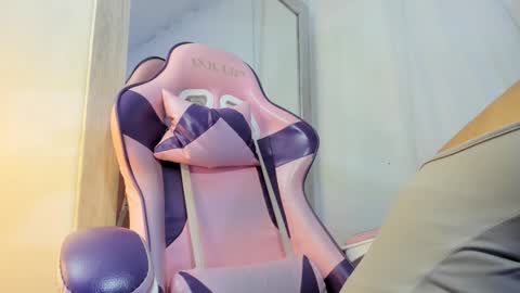 Snapshot of kamila_arias chatting on January 2025 12:37:01 PM online show from January 2025 12:37:01 PM