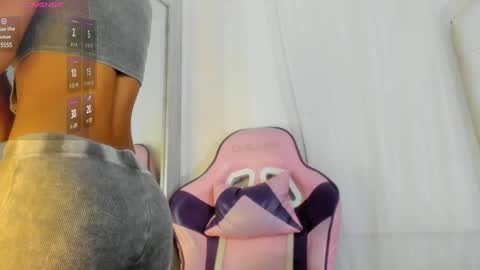 Snapshot of kamila_arias chatting on January 2025 12:02:02 PM online show from January 2025 12:02:02 PM