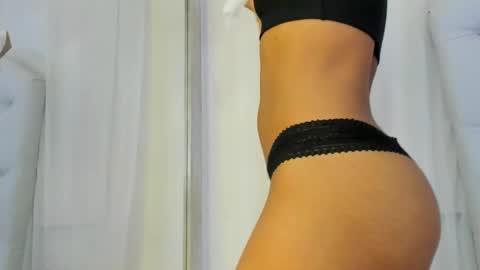 Snapshot of kamila_arias chatting on February 2025 12:16:01 PM online show from February 2025 12:16:01 PM