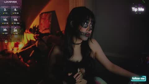 kamilee__xo online show from October 2025 07:48:02 PM