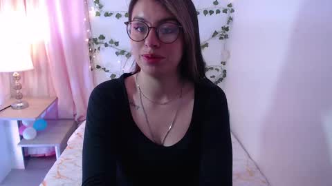 Snapshot of kamilew chatting on September 2025 12:07:01 PM kamilew online show from September 2025 12:07:01 PM