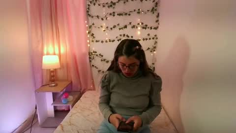 Snapshot of kamilew chatting on September 2025 12:21:02 PM kamilew online show from September 2025 12:21:02 PM