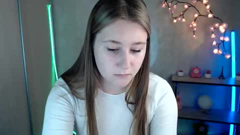 kamilla_love_ online show from June 2026 11:54:01 AM