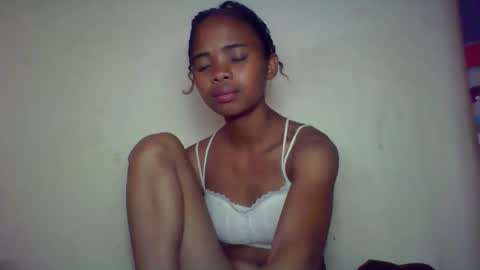 kamillah69 online show from November 2025 06:55:01 AM