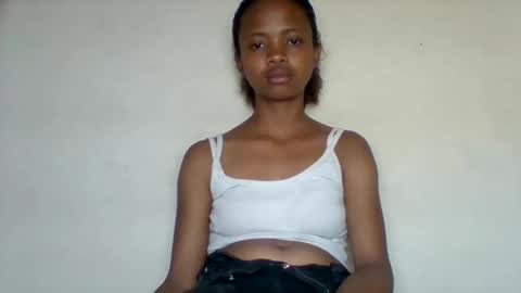 kamillah69 online show from December 2025 04:56:01 PM