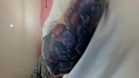 CAMILA   IG Camila2oficial online show from January 2026 01:13:02 PM