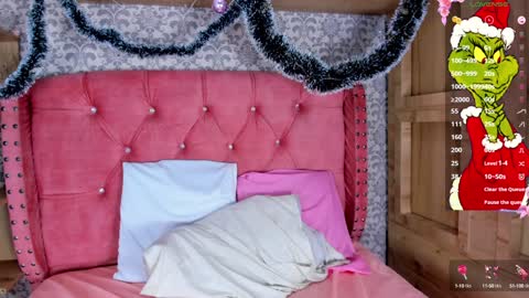 Snapshot of kandygirl_023 chatting on December 2024 08:33:02 AM hello Im Danni online show from December 2024 08:33:02 AM