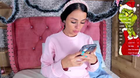 Snapshot of kandygirl_023 chatting on December 2024 02:40:01 AM hello Im Danni online show from December 2024 02:40:01 AM
