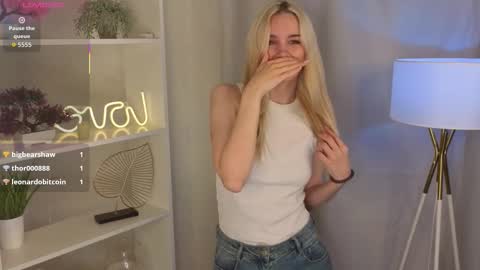 Alice online show from September 2025 03:44:01 AM