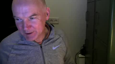 Robbie online show from February 2025 05:51:01 PM