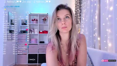 Julia online show from March 2025 10:52:02 PM