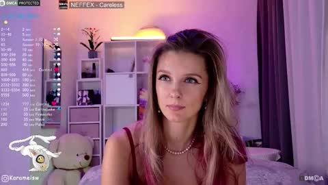 Julia online show from September 2025 08:44:02 PM