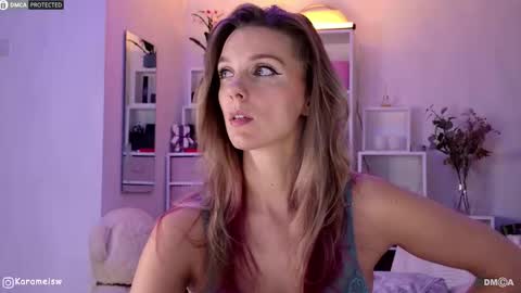 Julia online show from October 2025 11:13:02 PM