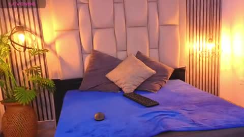 karamoss online show from April 2026 06:49:02 PM