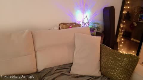 I am here around 5am GMT karathemagic online show from February 2025 07:48:01 AM