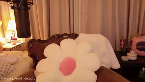 I am here around 5am GMT karathemagic online show from December 2025 03:41:02 PM