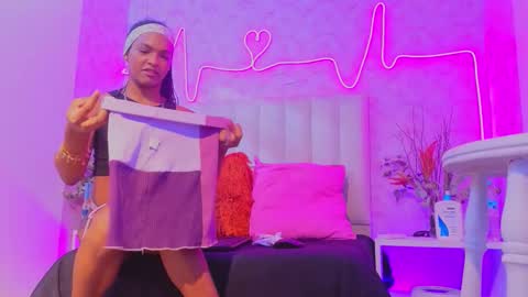 Kardy  online show from October 2025 05:13:01 PM