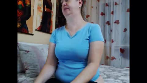 karenagirasoles online show from October 2025 03:24:01 PM