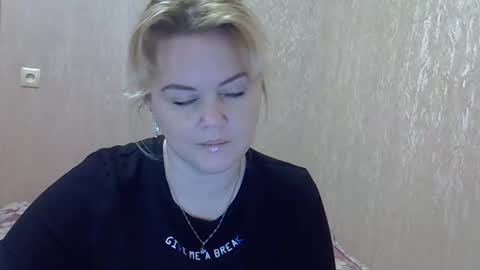 Snapshot of karennelsonx chatting on January 2025 04:31:02 PM karennelsonx online show from January 2025 04:31:02 PM