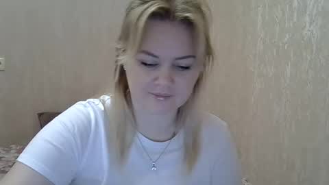 Snapshot of karennelsonx chatting on January 2025 03:43:01 PM karennelsonx online show from January 2025 03:43:01 PM