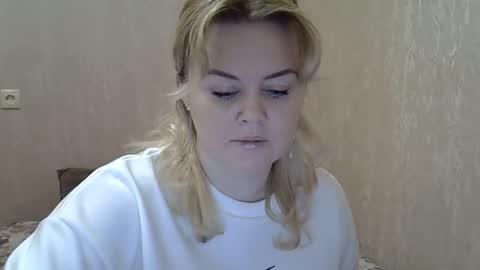 Snapshot of karennelsonx chatting on February 2025 05:22:01 PM karennelsonx online show from February 2025 05:22:01 PM