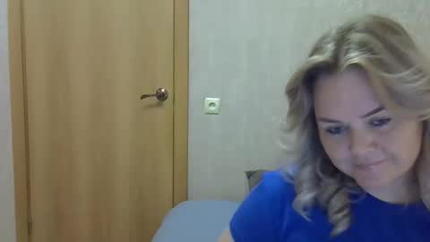 Snapshot of karennelsonx chatting on September 2025 12:28:01 PM karennelsonx online show from September 2025 12:28:01 PM