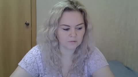 karennelsonx online show from February 2026 10:52:01 AM