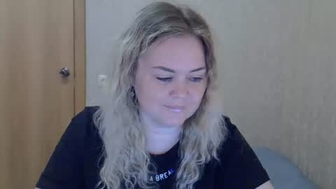 Snapshot of karennelsonx chatting on July 2026 10:02:02 AM karennelsonx online show from July 2026 10:02:02 AM