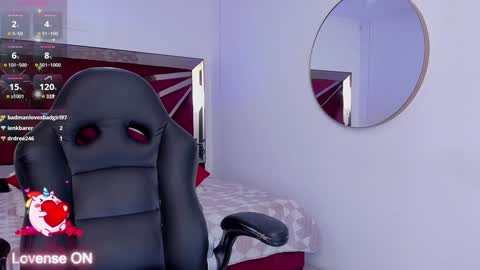 Karen online show from December 2024 08:55:01 PM