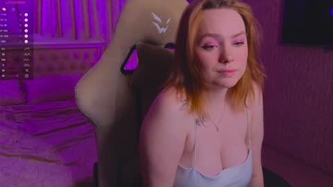 Snapshot of kari_lunna chatting on December 2024 03:35:01 AM Karoline online show from December 2024 03:35:01 AM