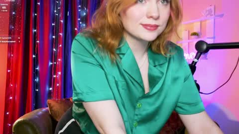 Snapshot of kari_lunna chatting on December 2024 07:03:01 AM Karoline online show from December 2024 07:03:01 AM