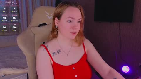 Snapshot of kari_lunna chatting on January 2025 03:26:01 AM Karoline online show from January 2025 03:26:01 AM