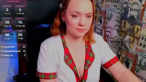 Snapshot of kari_lunna chatting on February 2025 06:39:01 AM Karoline online show from February 2025 06:39:01 AM