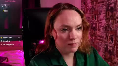 Snapshot of kari_lunna chatting on March 2025 08:23:02 AM Karoline online show from March 2025 08:23:02 AM