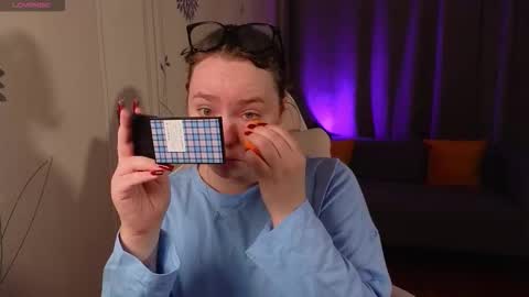 Karoline online show from October 2025 02:56:01 AM