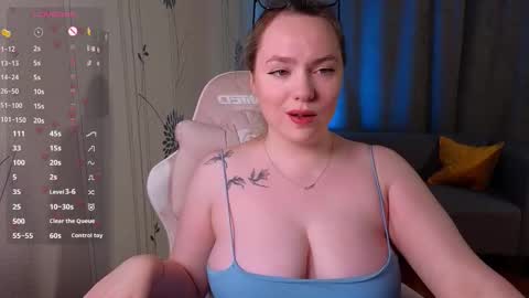 Karoline online show from October 2025 03:07:02 AM